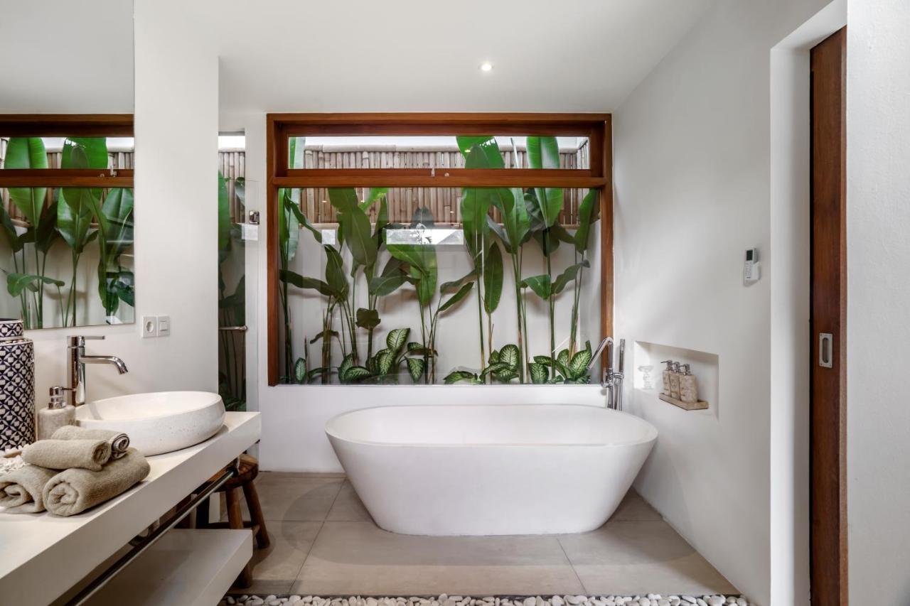 Villa Nabi By Alfred In Bali Seminyak  Bagian luar foto